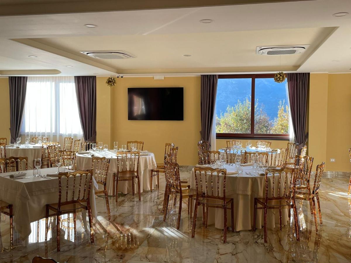 Hotel Ristorante Villa Terry เลาริอาอินเฟริออเร ภายนอก รูปภาพ