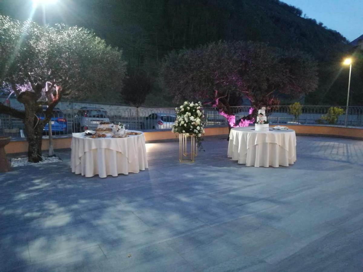 Hotel Ristorante Villa Terry เลาริอาอินเฟริออเร ภายนอก รูปภาพ