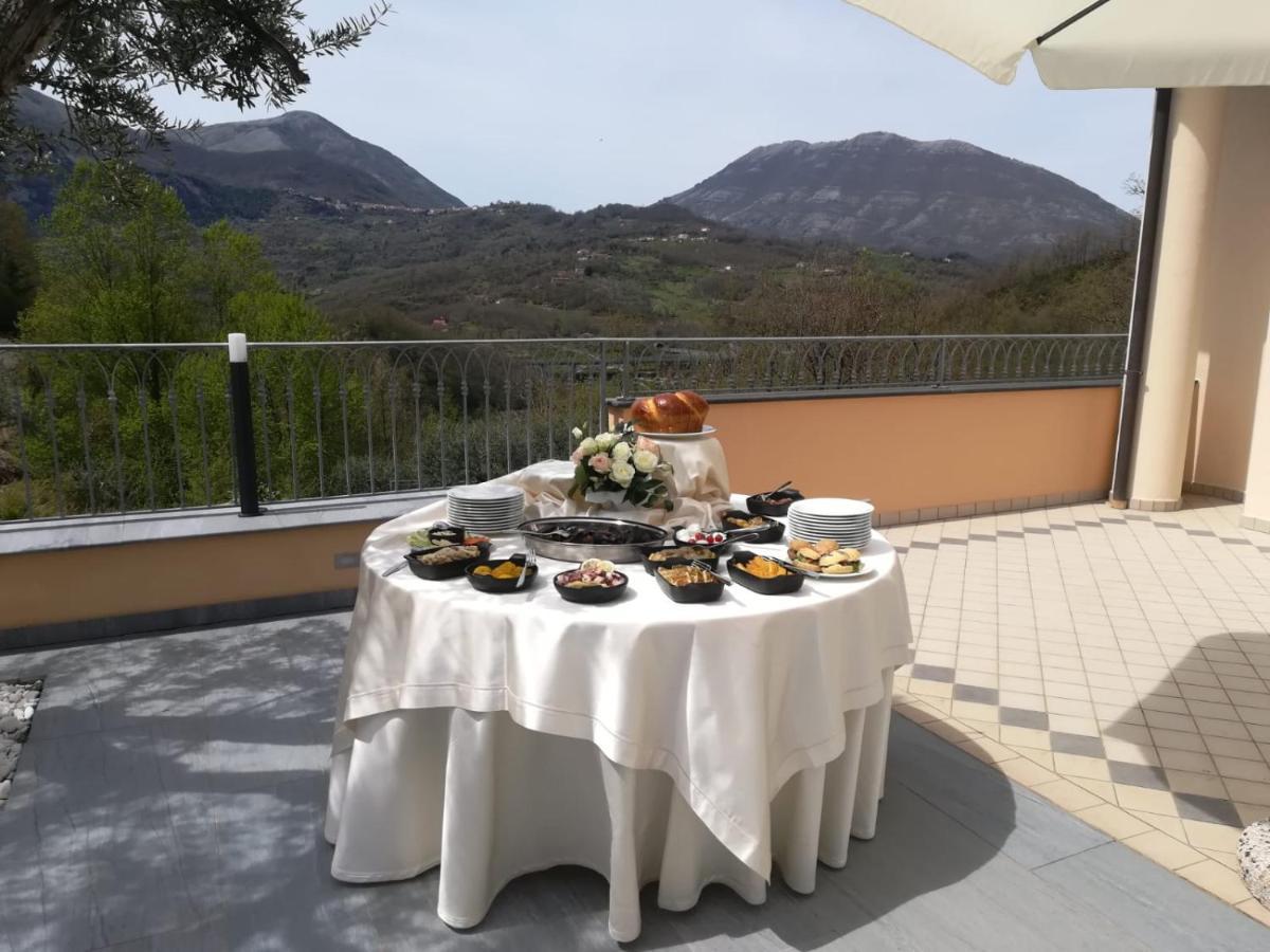 Hotel Ristorante Villa Terry เลาริอาอินเฟริออเร ภายนอก รูปภาพ